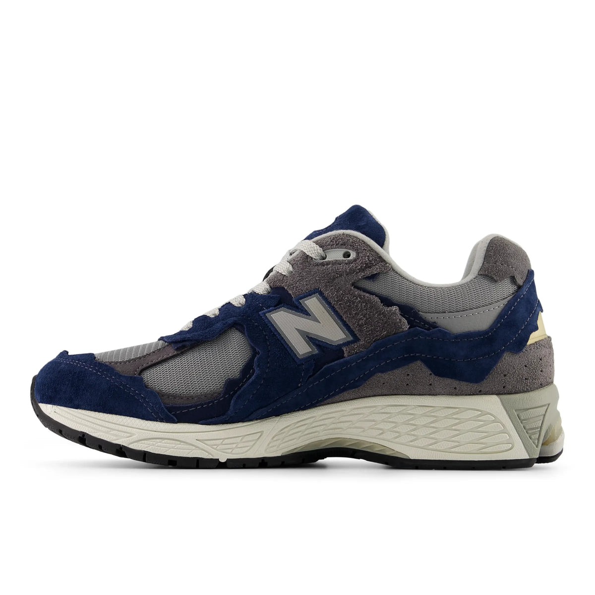 New Balance 2002R Protection Pack Navy Raincloud - vista adicional 1