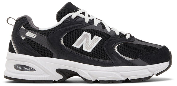 New Balance 530 Clásica Negra y Gris