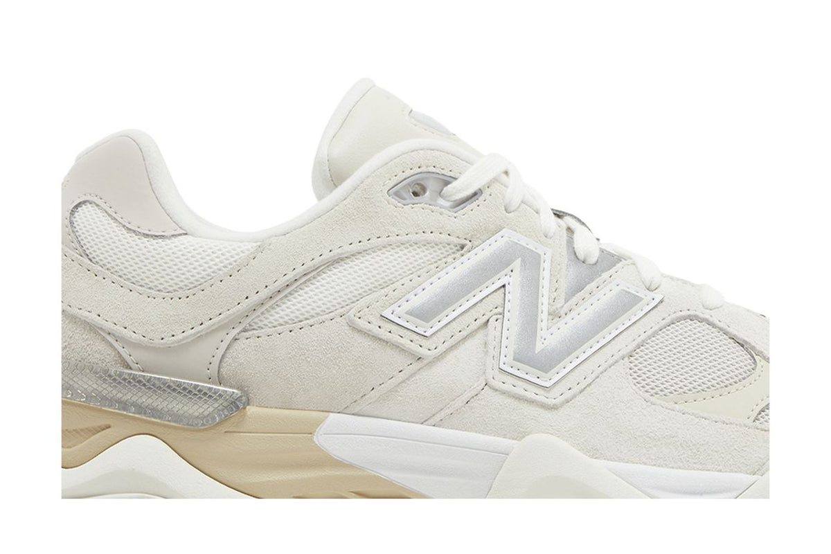 New Balance 9060 Sea Salt Moonbeam - vista lateral
