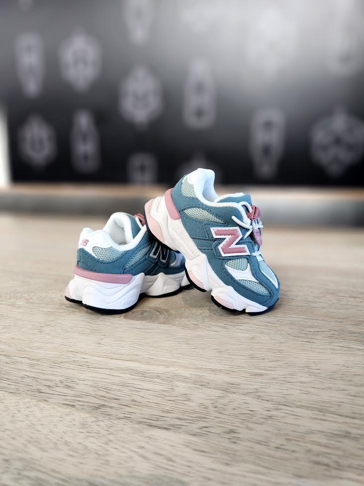 New Balance 9060 Salt Water Rosewood (Bebé)
