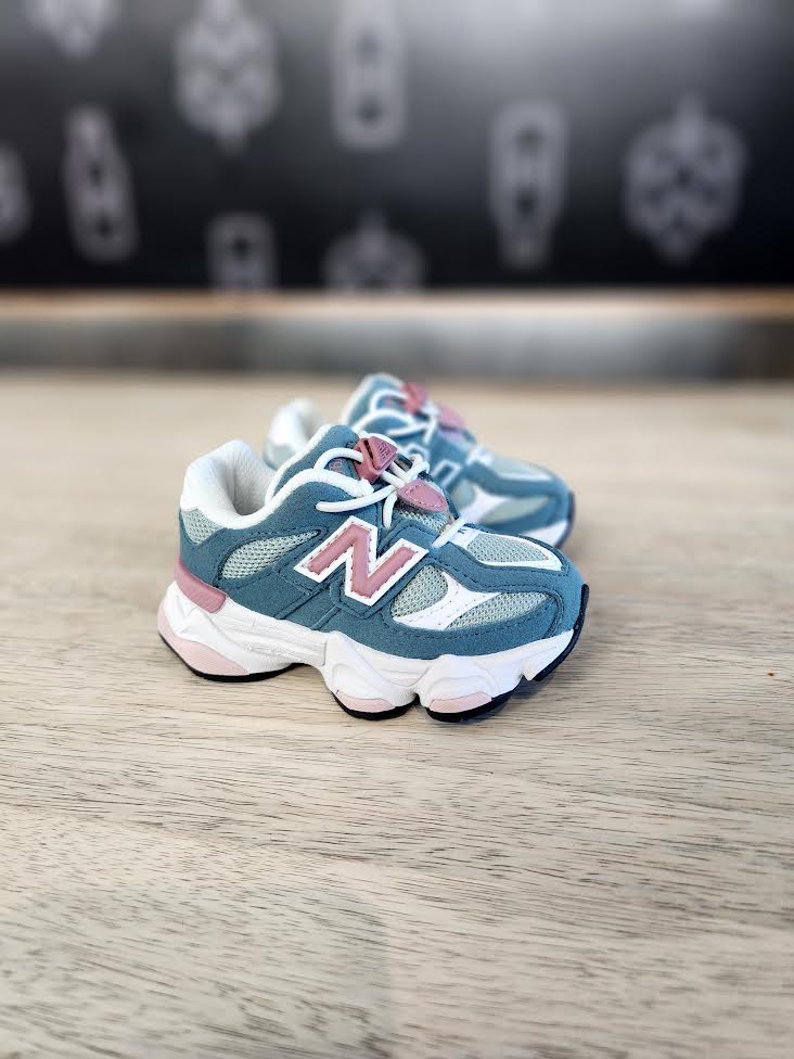 New Balance 9060 Salt Water Rosewood (Bebé) - vista lateral