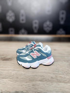 New Balance 9060 Salt Water Rosewood (Bebé) - detalle
