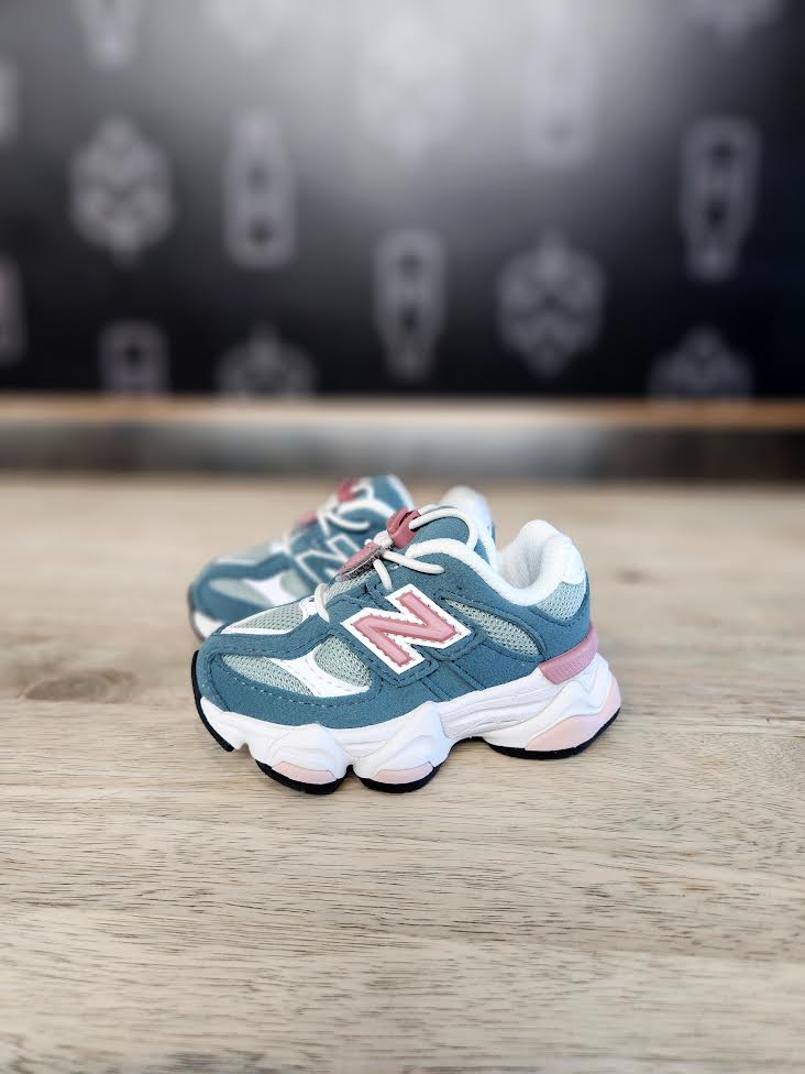 New Balance 9060 Salt Water Rosewood (Bebé) - detalle