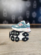 New Balance 9060 Salt Water Rosewood (Bebé) - suela
