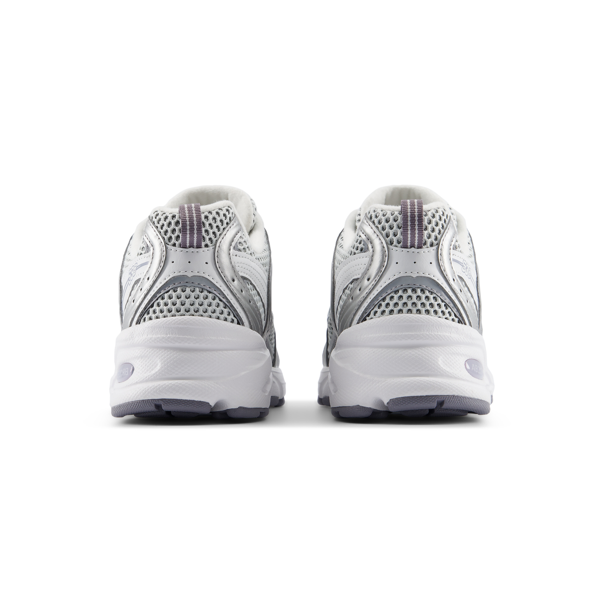 New Balance 530 Gris Plateado - vista lateral