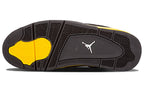 Jordan 4 Retro Thunder 2012 vista trasera