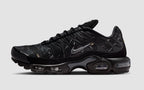 Nike Air Max Plus TN Negro Camuflaje Madera vista lateral