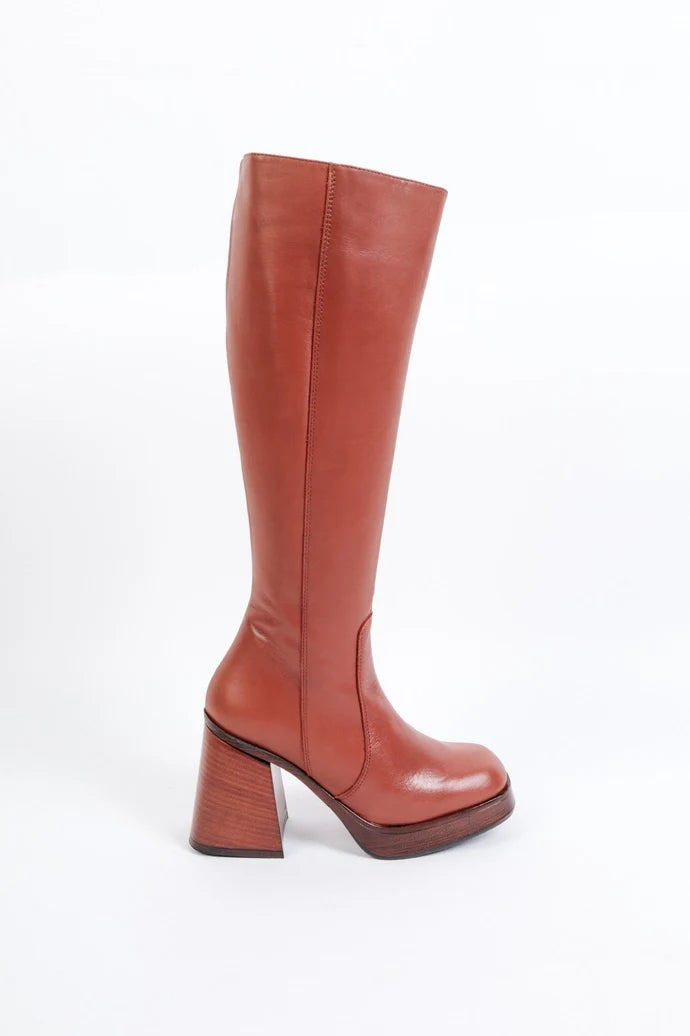 Botas MACY altas de cuero negro KMB Shoes