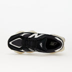 New Balance 9060 Negra y Blanca - detalle