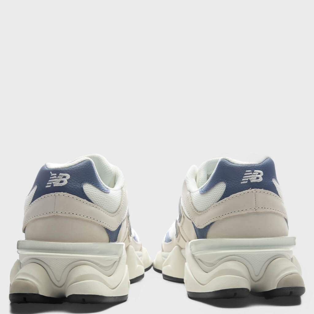 New Balance 9060 Sea Salt Magic Blue - vista suela
