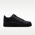 Nike Air Force 1 Low '07 Negra Piel Granulada - vista trasera