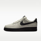 Nike Air Force 1 '07 Beige y Negra