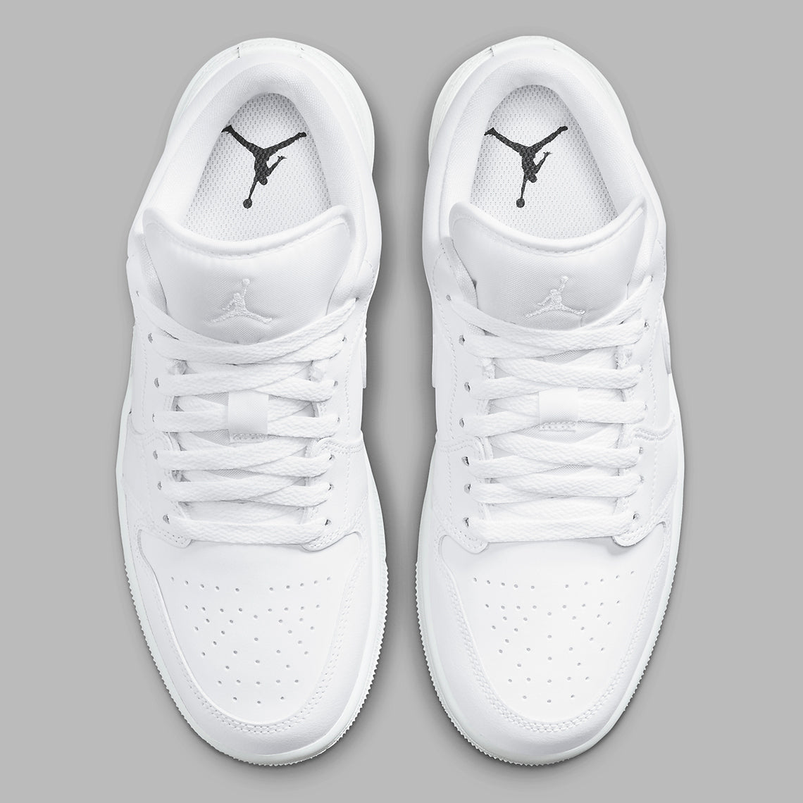 Jordan 1 Low Triple Blanco Mujer vista adicional 2