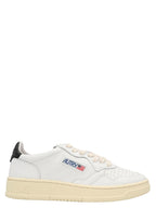 Autry Medalist Low blanco con talón negro, vista lateral