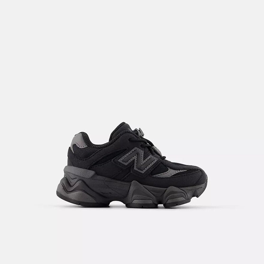 New Balance 9060 Negra (Bebé)
