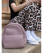 Mochila Básica Lisa con Bolsillo Exterior (imagen 2)