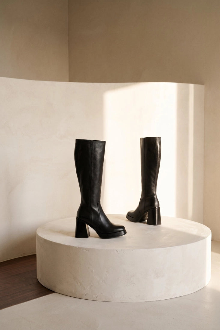 Botas MACY altas de cuero negro KMB Shoes