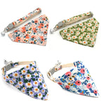 Pañuelo ajustable para perros y gatos con margaritas