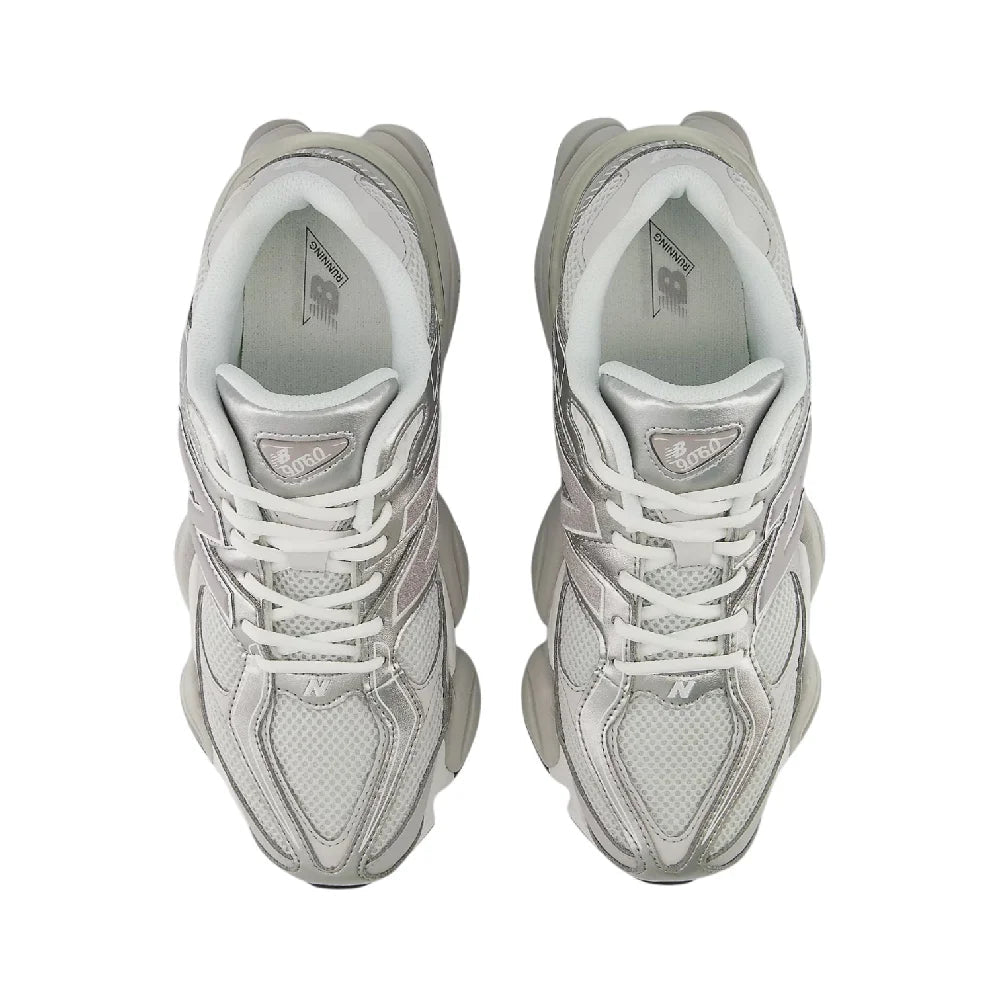 New Balance 9060 Raincloud Truffle Salt - vista trasera