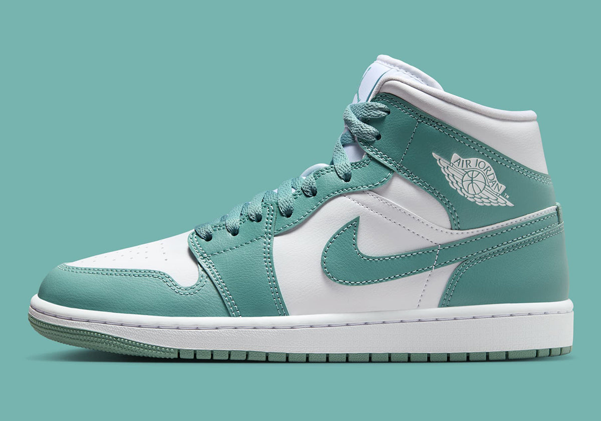 Jordan 1 Mid Blanco Cannon vista lateral