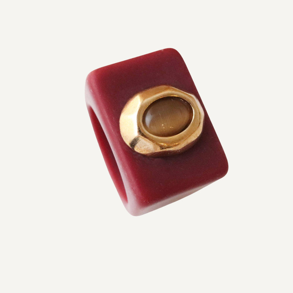 Anillo Burdeos con selenita marrón SAIRA ÉMOLO®