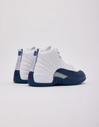 Jordan 12 Retro Azul Francia (2025) - detalle