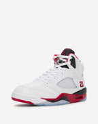 Jordan 5 Retro Rojo Fuego y Negro - vista lateral