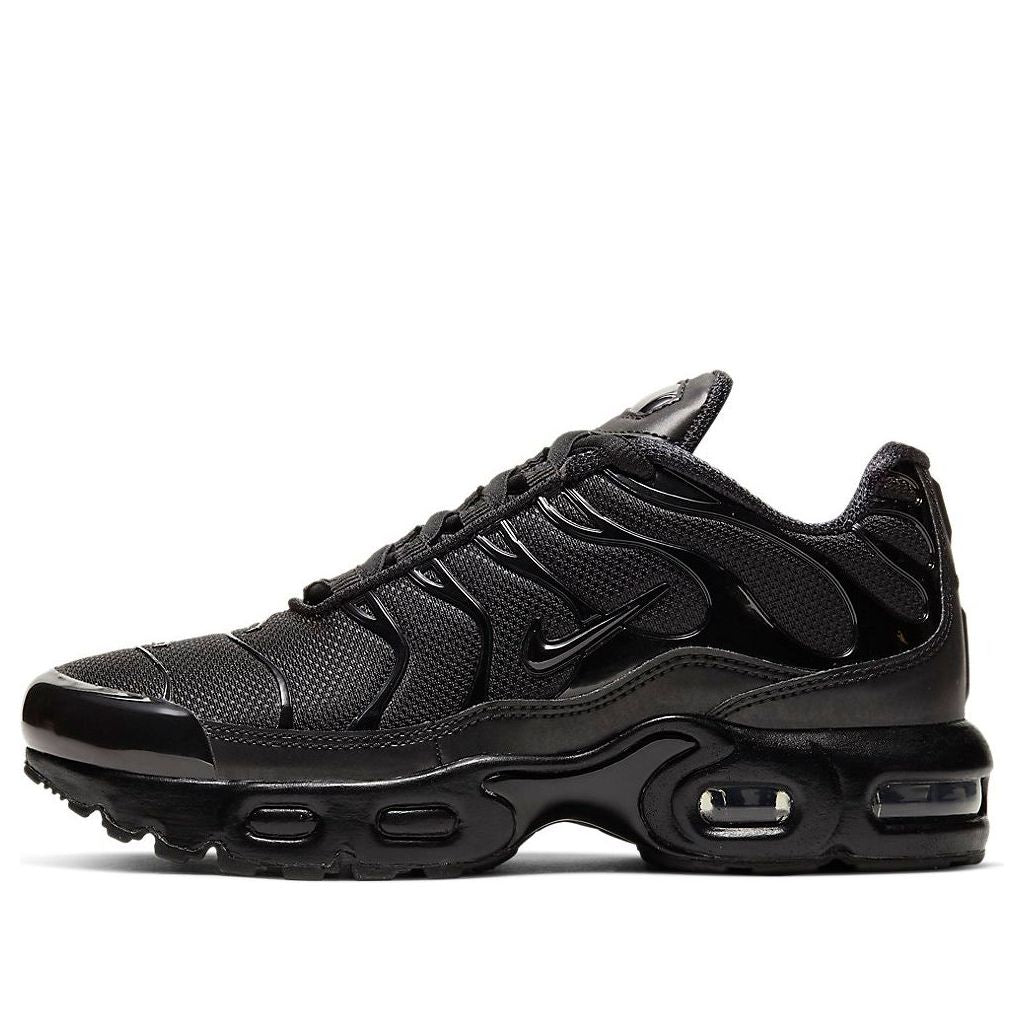 Nike Air Max Plus TN Triple Black niño vista lateral