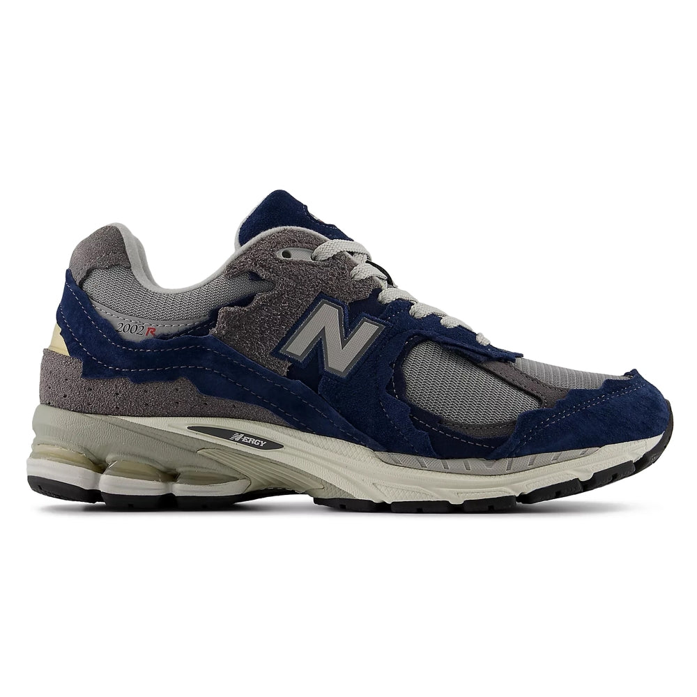 New Balance 2002R Protection Pack Navy Raincloud - vista principal