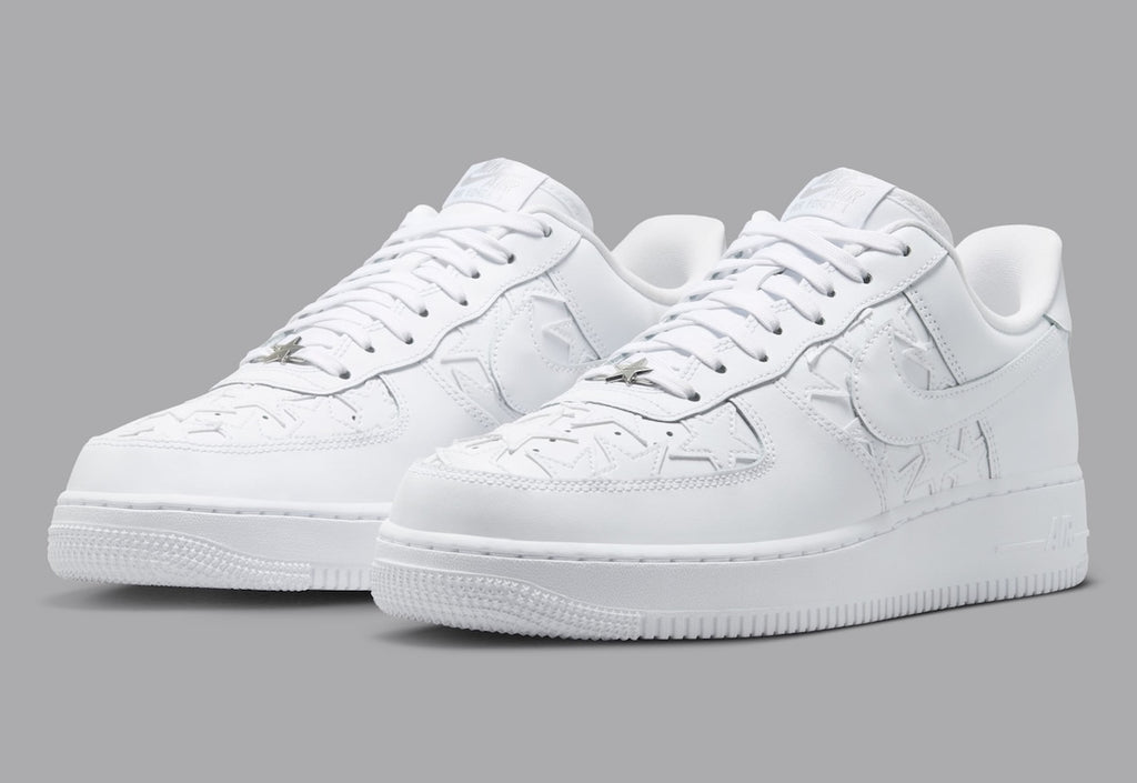 Nike Air Force 1 Low Blanca con Estrellas
