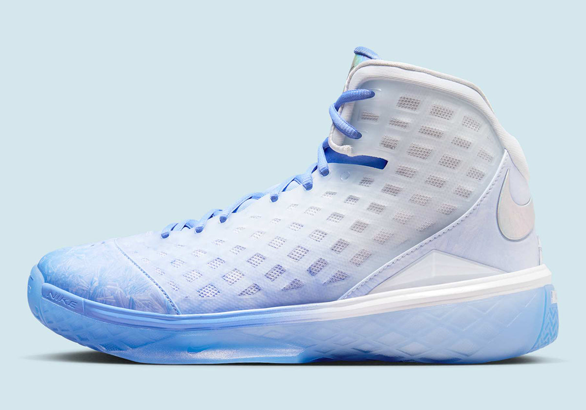 Nike Kobe 3 Protro Christmas vista lateral