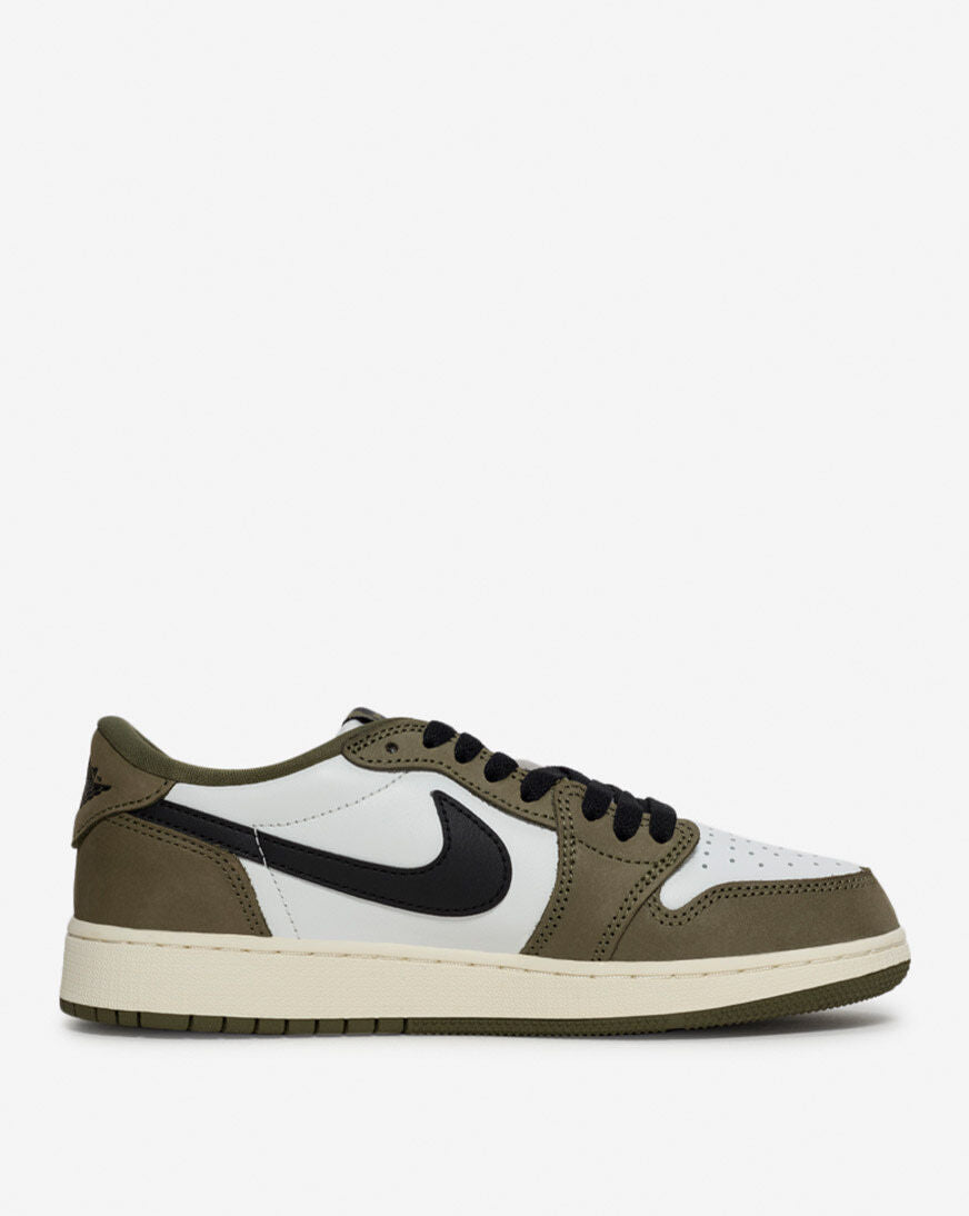 Jordan 1 Retro Low Medium Olive vista trasera