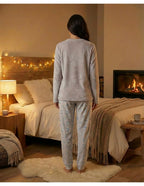Pijama de Spandex para Mujer, Diseño Love Story (imagen 2)