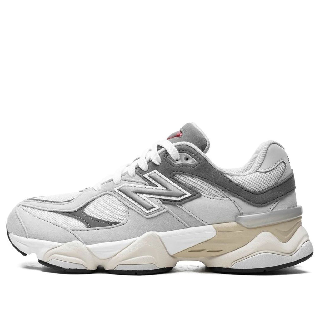 New Balance 9060 Gris Nube (Niño/a)